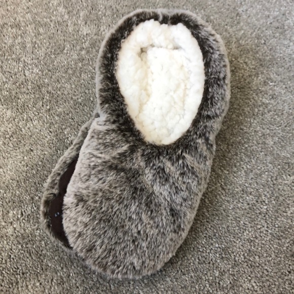 Fuzzy Slipper Socks with Grippers NWT - Picture 3 of 4